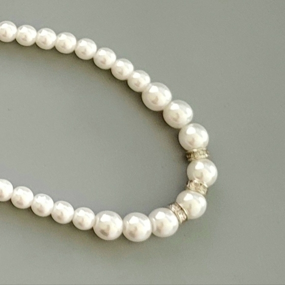 Pearl and Silver Color Crystal Chain Necklace 14" - Picture 6 of 7